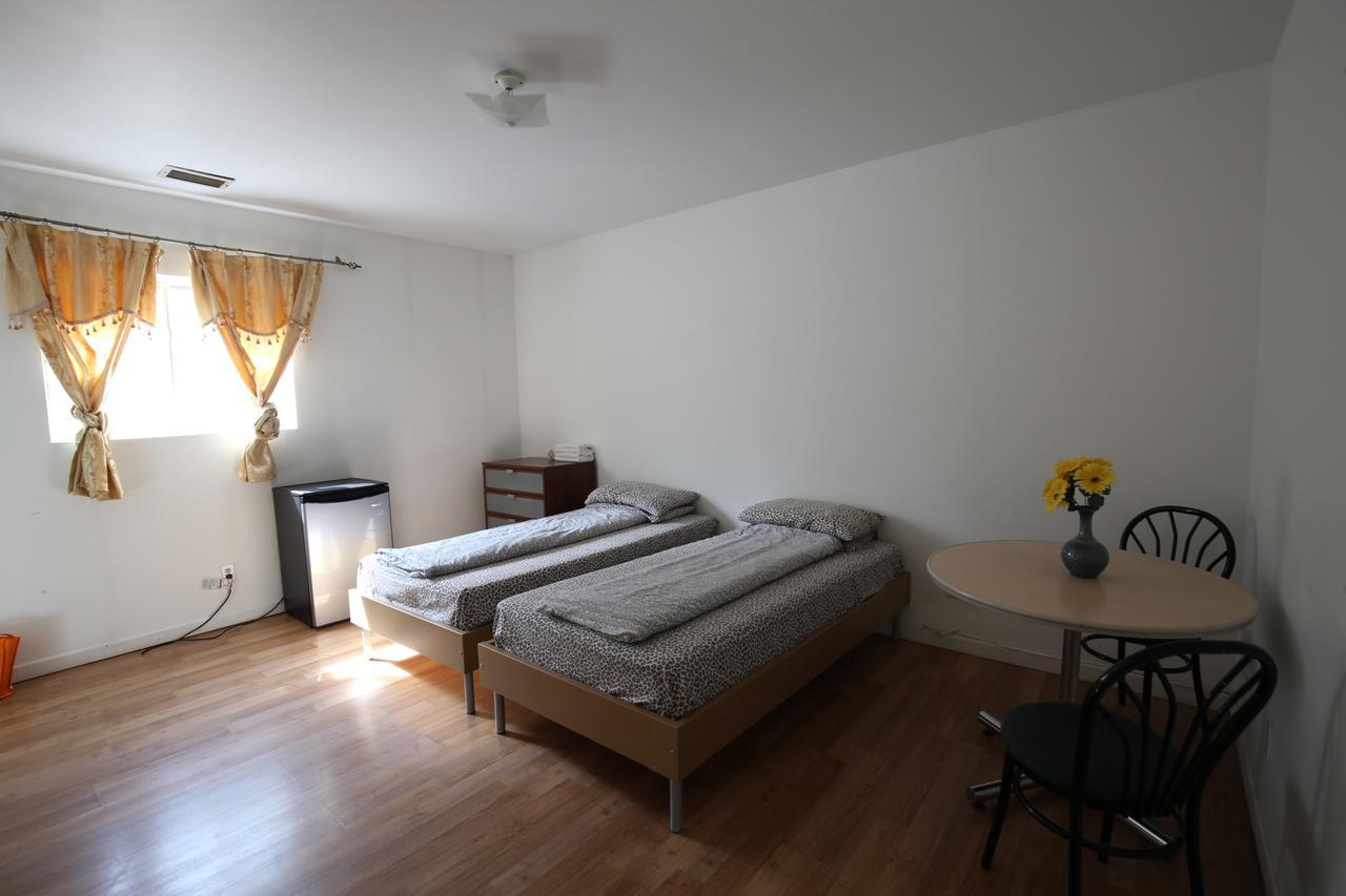 Toronto Chinatown Inn Экстерьер фото